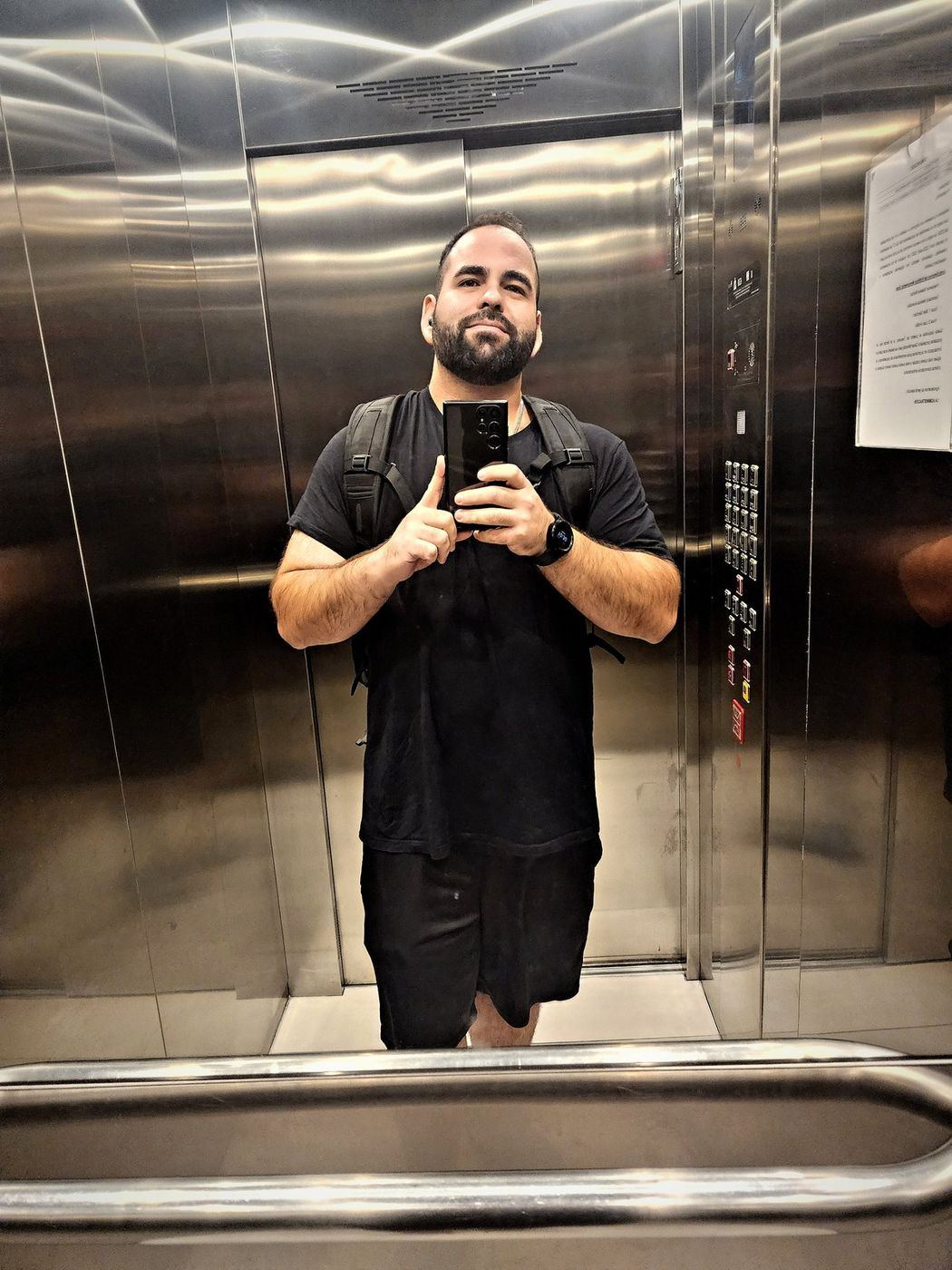 Renzo en la época del delivery nocturno, cuando pesaba 148 kilos